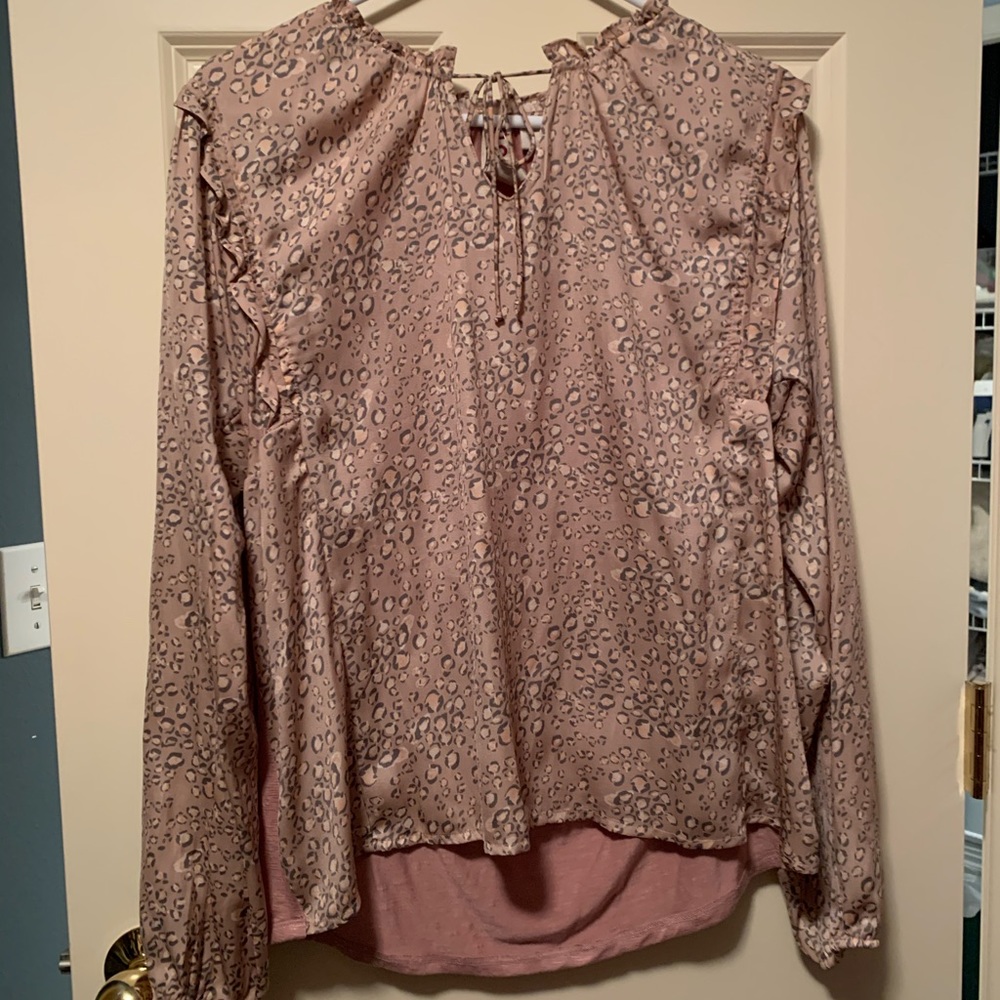 New with tag Anthropologie blouse Size L